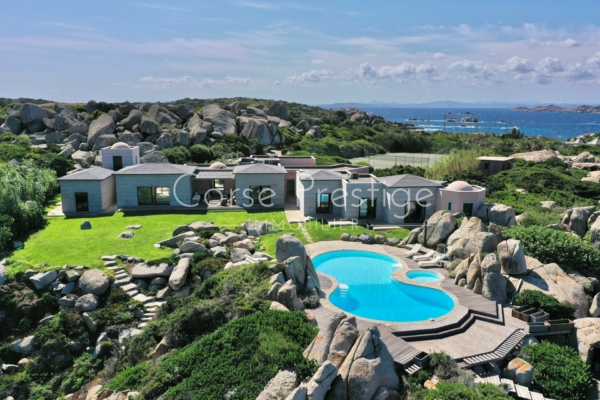 WATERFRONT PROPERTY FOR SALE IN SOUTH CORSICA - CAVALLO ISLAND - REF P06