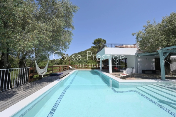 UNIQUE CHARACTER PROPERTY FOR SALE IN NORTH CORSICA BY THE SEA - REF P23