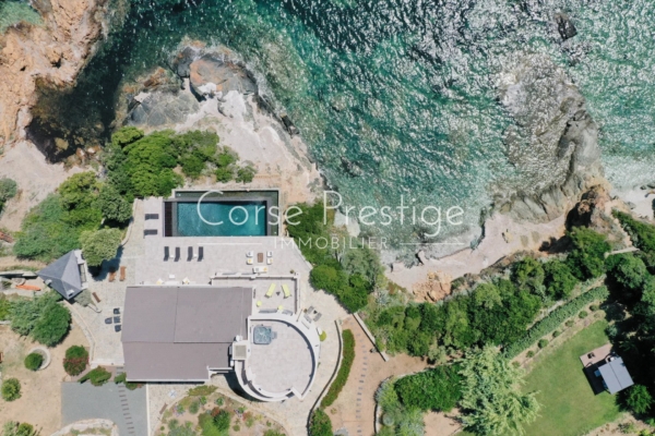 LOCATION VILLA CONTEMPORAINE - MACINAGGIO - CAP CORSE - REF PR025