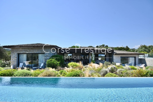 For sale - Exceptional Luxury Villa Overlooking Piantarella - Bonifacio -  Corsica - REF P70