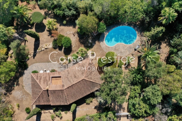 Villa au cœur du Domaine privé de Capicciola – Porto-Vecchio - REF P80