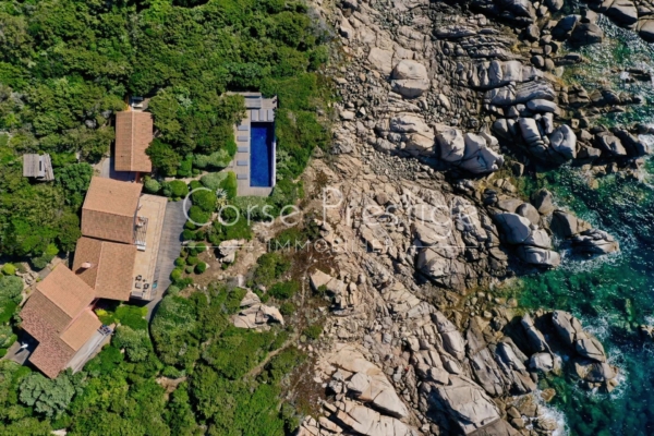 Seafront villa for sale - Bay of Ajaccio - Natural environment - South Corsica - REF P41